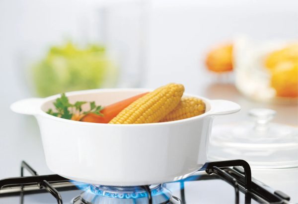 Corelle Dinnerware- Lightweight Just White 3.25L Casserole with Lid